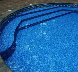 CT Pool Liner Installs wrinkle free steps